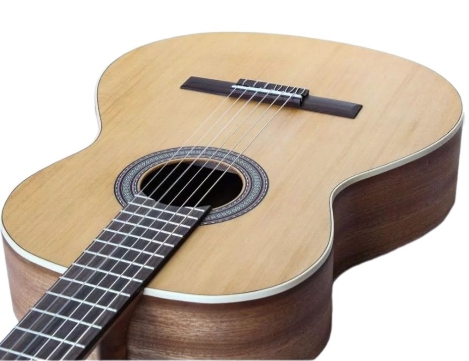 Окружите себя волшебным звучанием испанской гитары Alhambra 2C A Classical Student!